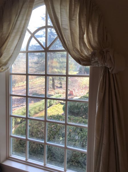 Elliptical Window Replacement in Canyon Lake