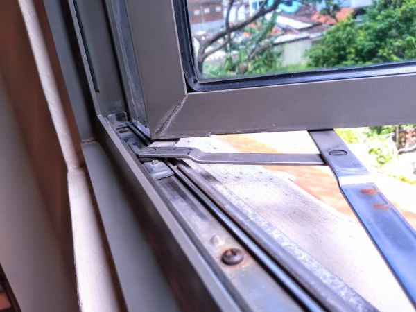 Hinged Window Replacement in Canyon Lake